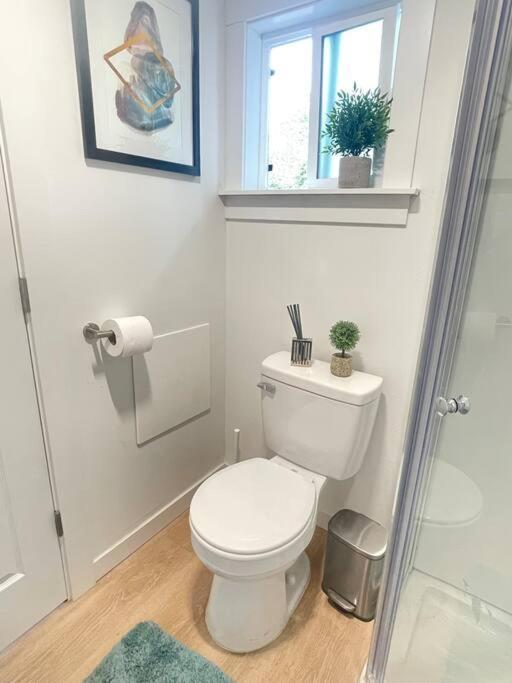 New Private Tiny Home Near Greenlake/Lightrail/I-5 Сиэтл Экстерьер фото